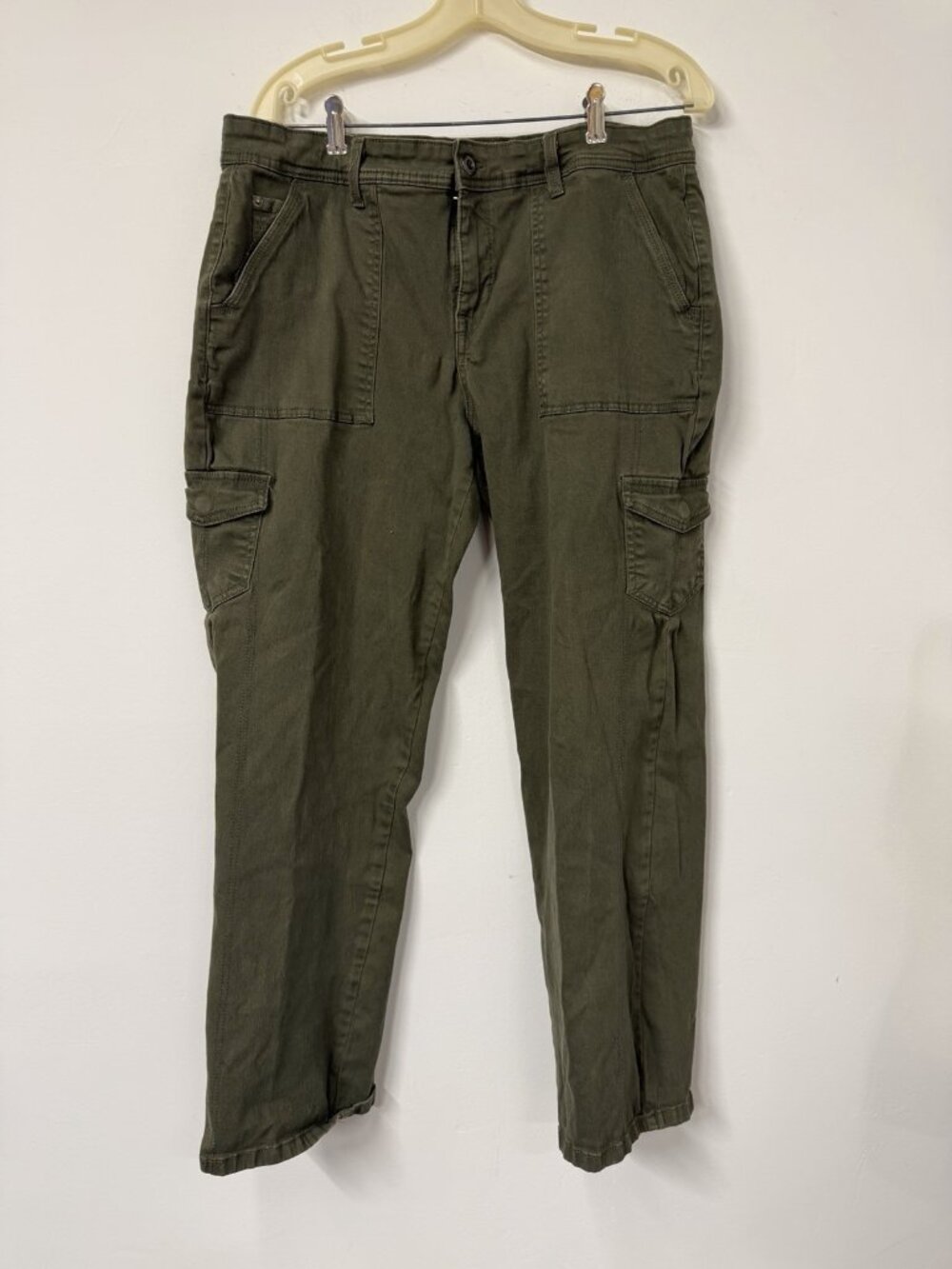 Gloria Vanderbilt Women's 16 Olive Green All Around Slimming Effect Cargo Pants